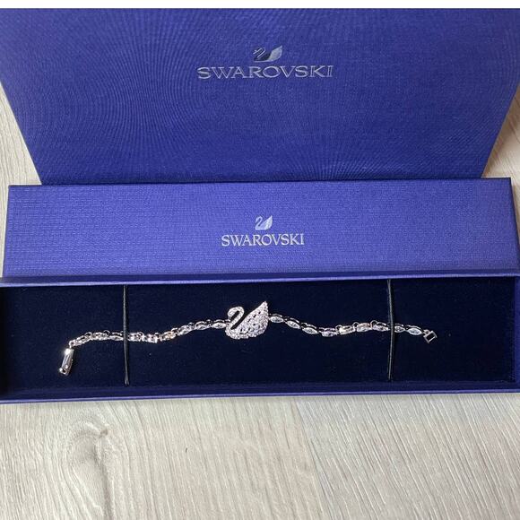 Swarovski Swan  White Rhodium Bath Bracelet Medium - Picture 1 of 7